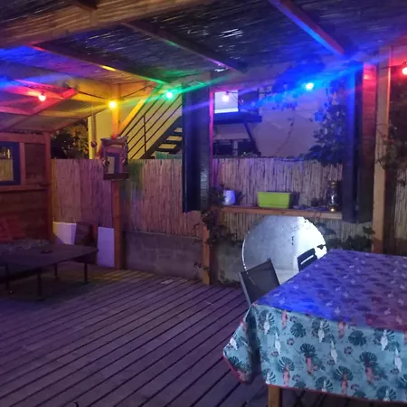 Studio D'aqui Et D'ailleurs
